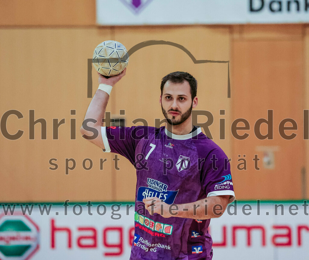 2023-11-26_101_SpVgg_Altenerding_gegen_TSV_1861_Mainburg | Erding, Deutschland, 26.11.2023:
Handball, Bezirksoberliga Männer 2023 / 2024, 9. Spieltag, SpVgg Altenerding gegen TSV 1861 Mainburg, Endergebnis: 34:20

Simon Rüdiger (SpVgg Altenerding, #7)

Foto: Christian Riedel / fotografie-riedel.net