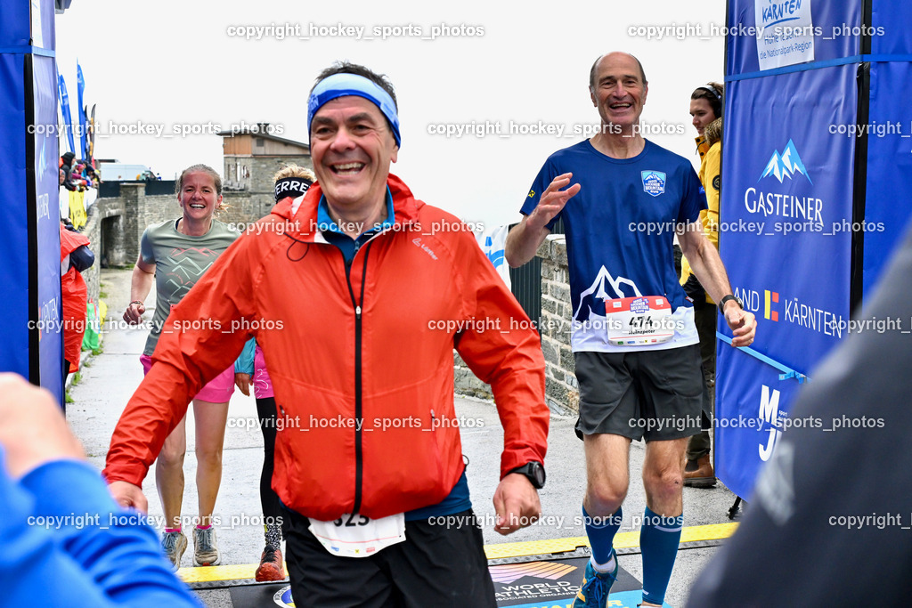 Großglockner Mountain Run | #395 Bacher Hainzer Frau, #368 Mandl Heinzpeter,  #523 Mitteregger Christian, Großglockner Mountain Run, Großglockner Mountain Run 2024 am 07.07.2024 in Heiligenblut (Großglockner), Austria, (Photo by Bernd Stefan)