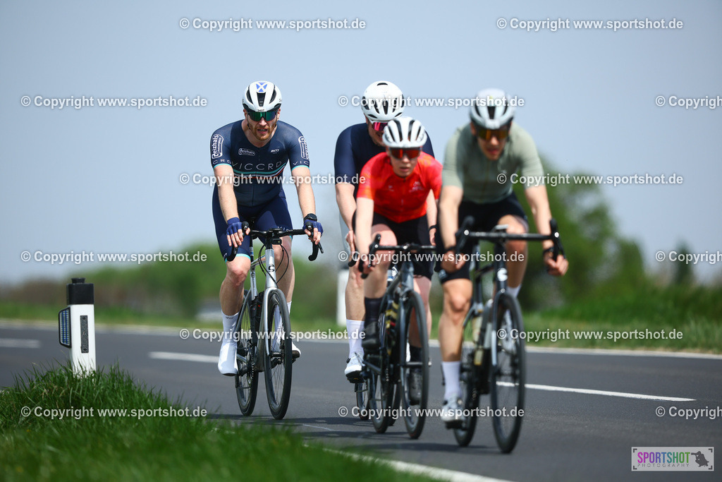 580_TRA55810 | Neusiedlersee Radmarathon 2026@sportshot_your_pictrs #yourpictures#roadtowm2029 #nrm #neusiedlerseeradmarathon #neusiedlersee #neusiedlerseetourismus #burgenland #mörbisch #nrm26 #burgenlandtourismus #voglundco #poweredbyburgenlandtourismus #radsport #rad #marathon #ucigranfondo #visitburgenland #ucigranfondoworldseries