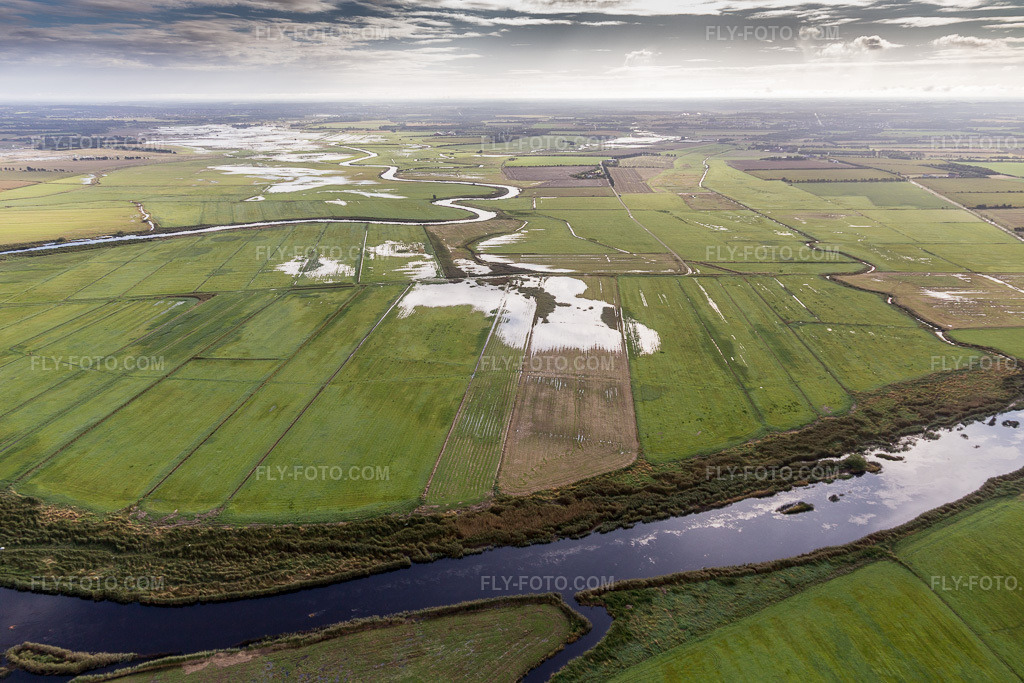 Aerial view: View of the town in Billum in the state South Denmark, Denmark. – Photo: IMG_103461.jpg taken on 09/16/2017 by Werner Riehm/FLY-FOTO.com – Resolution of the original: 5472 x 3648 px