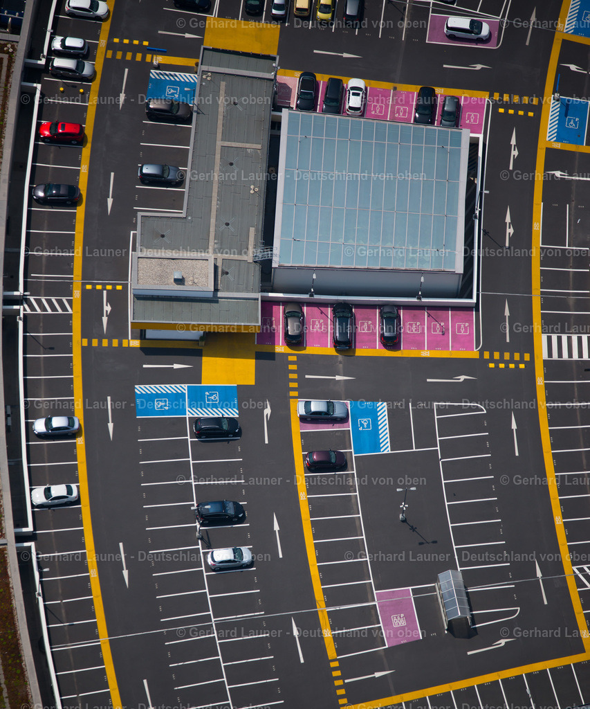 3805484 | Parkplätze auf dem Dach des Einkaufzentrums Palais Vest, Recklinghausen