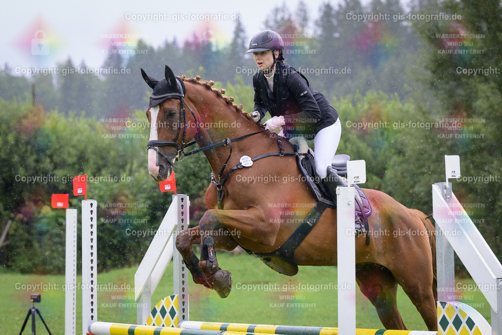 068_Schwerin_Hannah_Saturn-S_A1_Springen_250802_03 | gis-fotografie