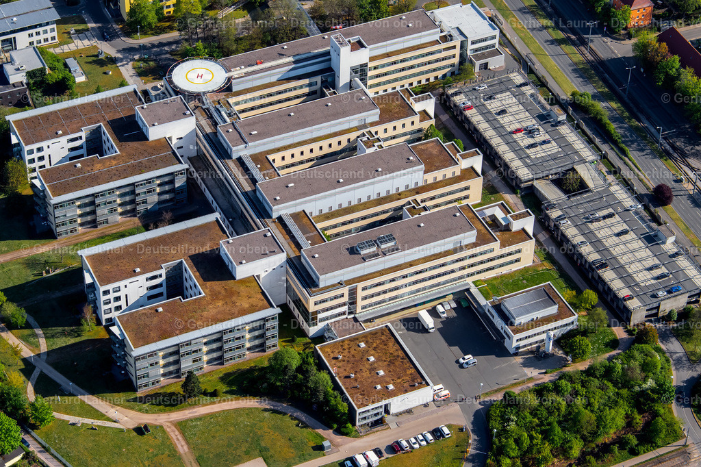 4025833 | ERFURT 06.05.2020 Klinikgelände des Krankenhauses " Helios Klinikum Erfurt " im Ortsteil Andreasvorstadt in Erfurt im Bundesland Thüringen, Deutschland. Weiterführende Informationen bei: HELIOS Kliniken GmbH,  Helios Klinikum Erfurt,  wörner traxler richter planungsgesellschaft mbh. // hospital grounds of the Clinic " Helios Klinikum Erfurt " in the district Andreasvorstadt in Erfurt in the state Thuringia, Germany. Further information at: HELIOS Kliniken GmbH,  Helios Klinikum Erfurt,  woerner traxler richter planungsgesellschaft mbh. Foto: Gerhard Launer