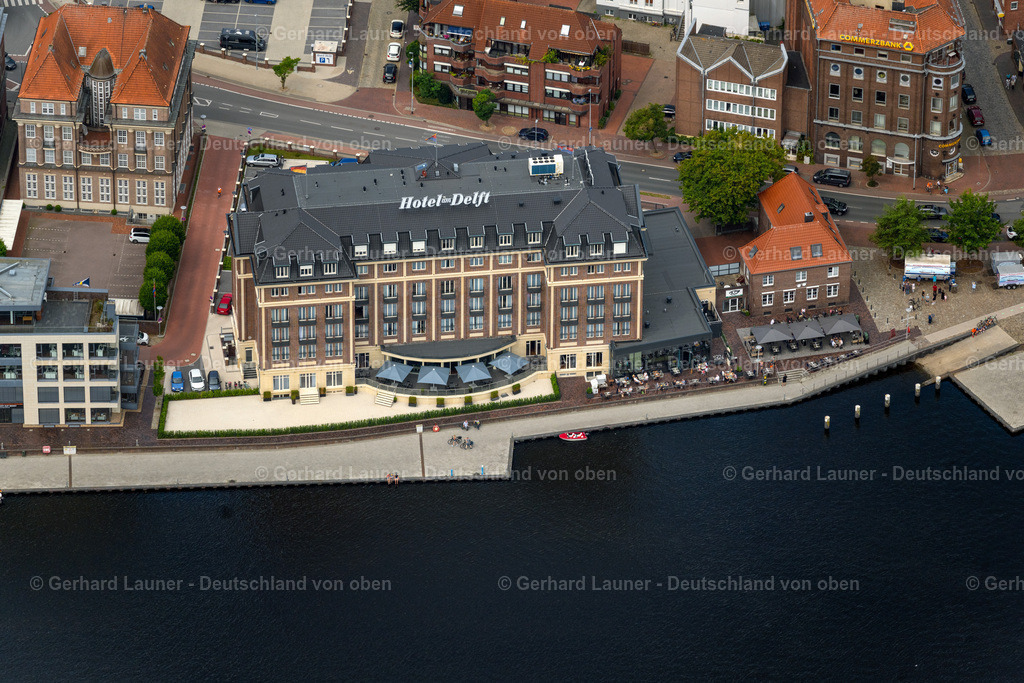 4038495 | EMDEN 09.08.2020 Gebäudekomplex der Hotelanlage " Hotel am Delft " in Emden im Bundesland Niedersachsen, Deutschland. Weiterführende Informationen bei: Delft Hotel GmbH &amp; Co. KG. // Complex of the hotel building " Hotel on Delft " in Emden in the state Lower Saxony, Germany. Further information at: Delft Hotel GmbH &amp; Co. KG. Foto: Gerhard Launer