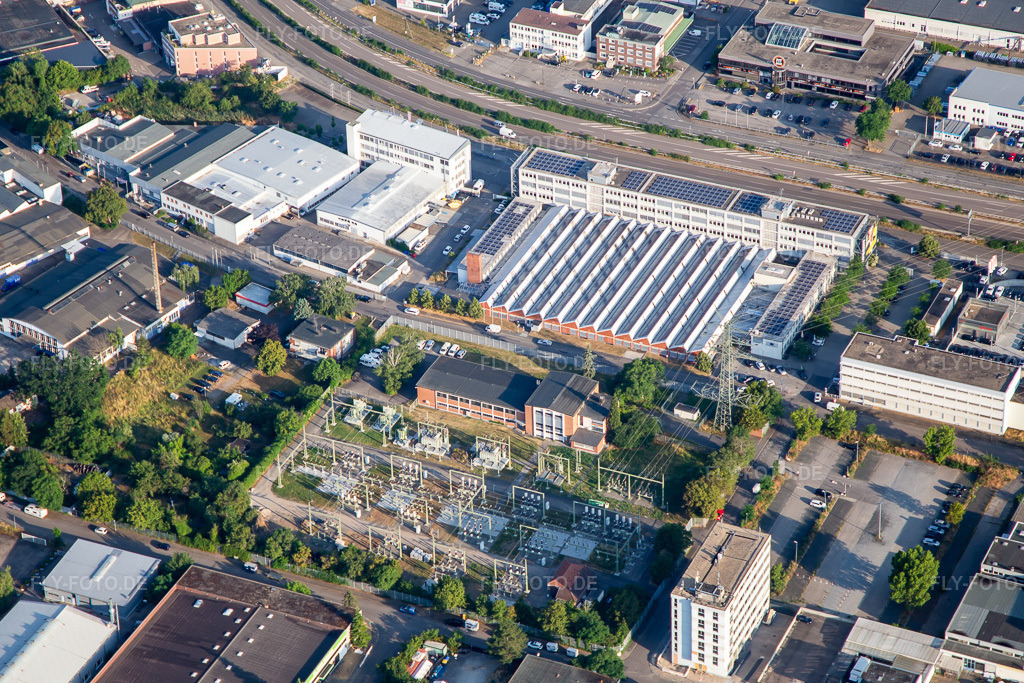 Luftbild: Trierer Straße im Ortsteil Käfertal in Mannheim im Bundesland Baden-Württemberg in Deutschland. Foto: IMG_136961.jpg vom 24.06.2023 durch Werner Riehm/FLY-FOTO.de