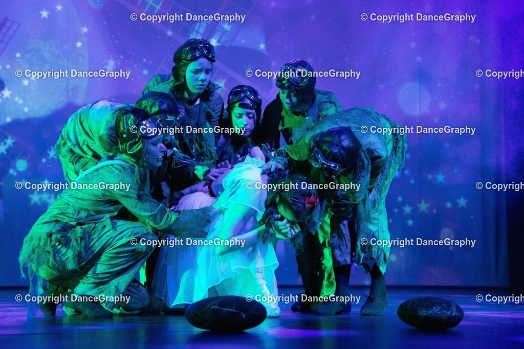 GPHY2932 | DanceGraphy - Realisiert mit Pictrs.com