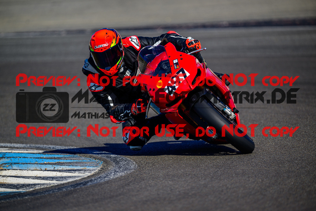 MaZZes_Fotomatrix_20250407_6007705_1568 | WEISS