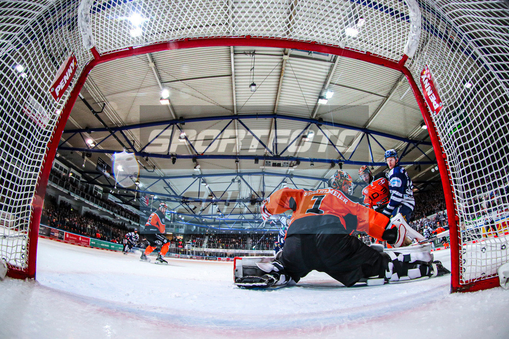 Iserlohn Roosters - Grizzlys Wolfsburg | 
DEL: Iserlohn Roosters - Grizzlys Wolfsburg - Realisiert mit Pictrs.com