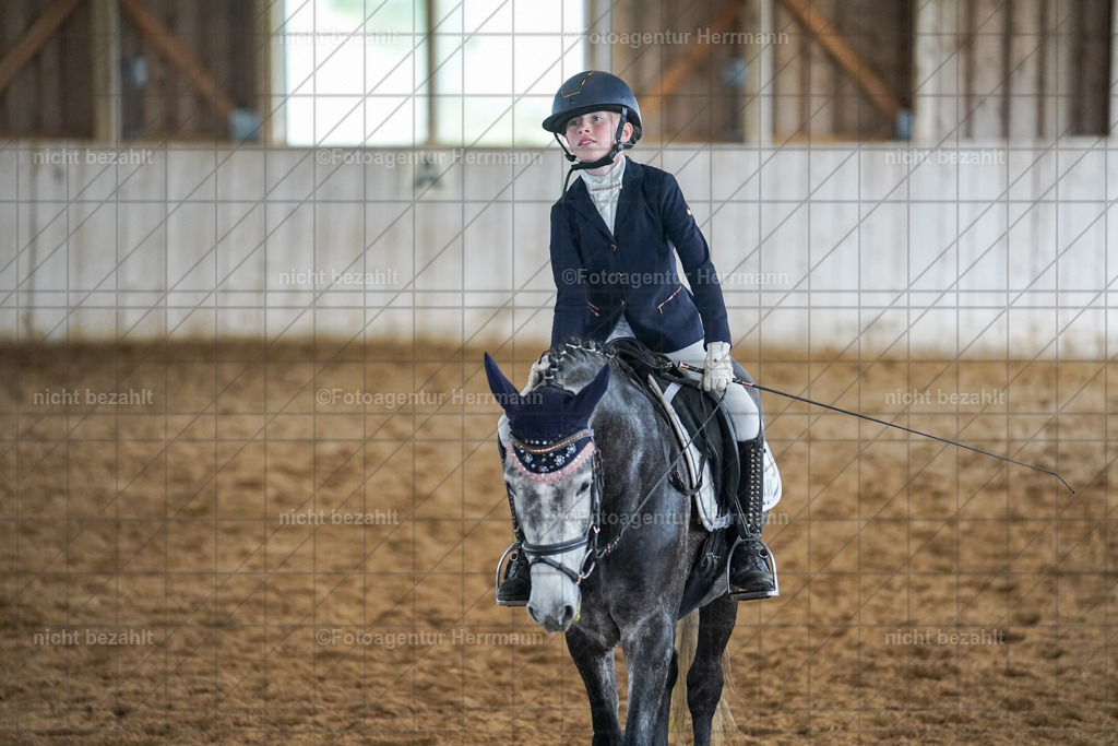 20230520-FAH05096 | Frühjahrsturnier, Landsberg am Lech, 2023, Reitclub Landsberg, Turnierbilder, Fotos Turnier Landsberg, Fotoagentur Herrmann, Turnierfotografen Bayern, Reitsport Fotograf, Pferde Fotograf