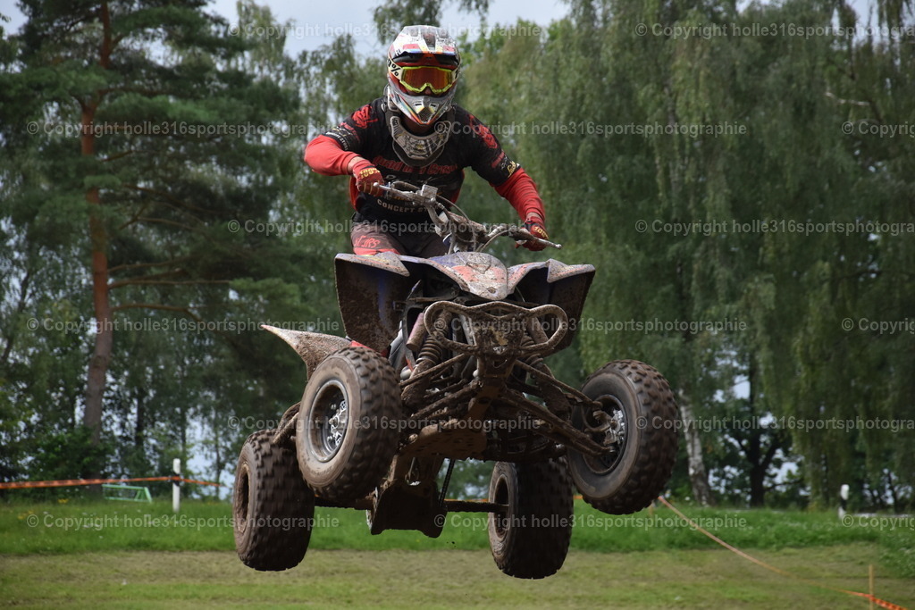 DSC_0886 | Sportfotografie , Motorsport, Motoross, Reitsport, Mointainbike, Enduro,
Landschaft , Outdoor, Eventfotografie, Landschaft, Bilder online bestellen - Realisiert mit Pictrs.com