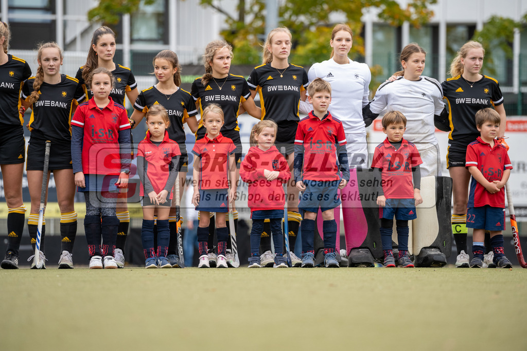 SFE_20231022_0015 | Deutsche Meisterschaft Weibliche U16 Finale Berliner HC - Harvestehuder THC am 22.10.2023 in Köln (Düsseldorfer Hockeyclub 1905 e.V.), Photo: Stephan Fehrmann 2023 (Sports-Gallery)