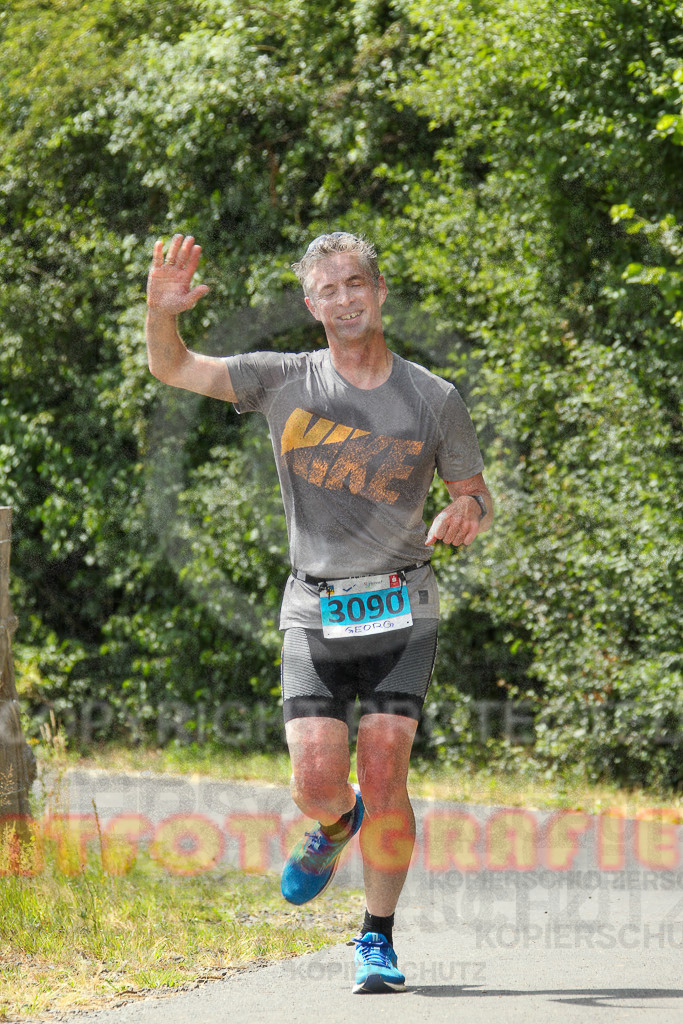 220625_1533_EV4_4189 | Sportfotografie im Rhein-Sieg Kreis, Köln, Bonn, NRW, Rheinland Pfalz, Hessen, etc. Unser Tätigkeitsfeld umfasst den Laufsport vom Volkslauf über den Marathon, Duathlon, Triathon bis zum Ultralauf wie Kölnpfad Ultra oder Schindertrail.