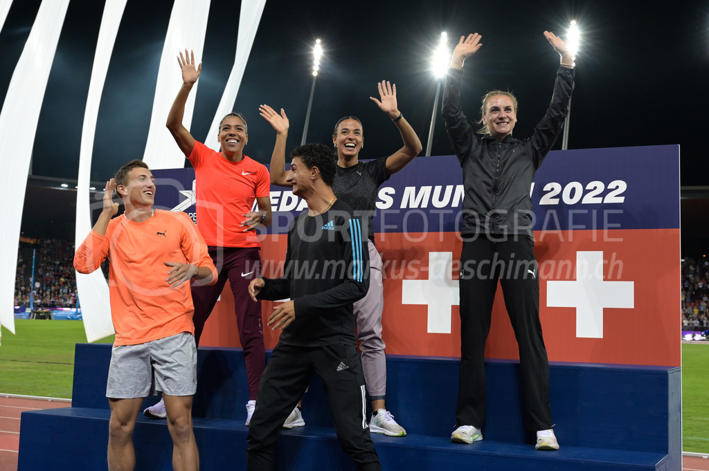Leichtathletik: Weltklasse Zürich | 08.09.2022, Zürich, Letzigrund, Leichtathletik: Weltklasse Zürich, EHAMMER Simon (SUI), KAMBUNDJI Mujinga (SUI), PETRUCCIANI Ricky (SUI), KAMBUNDJI Ditaji (SUI) und KÄLIN Annik (SUI). - Realisiert mit Pictrs.com
