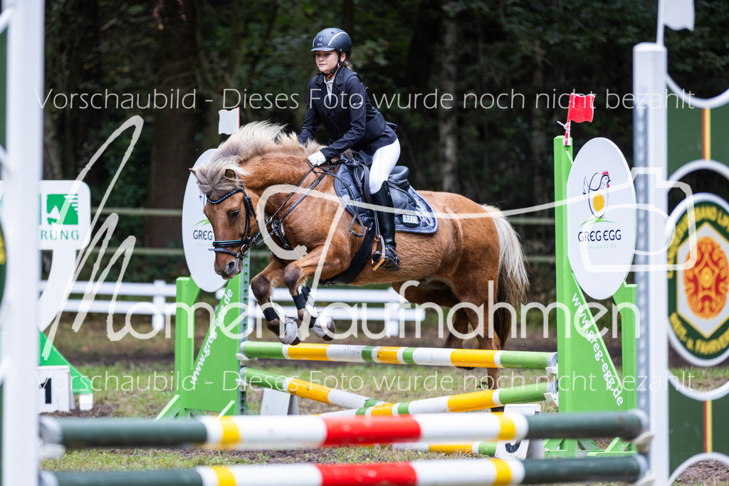 HB-Springreiter-038 | MomenTaufnahmen Pferdesportfotos