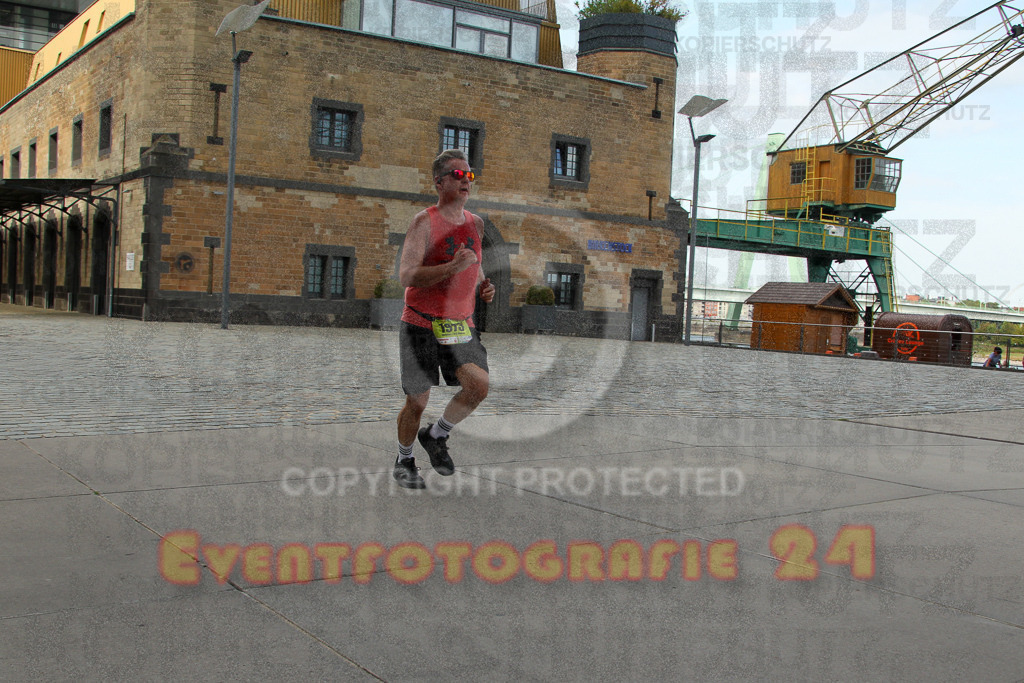 250920_1513_EV4_8273 | Sportfotografie im Rhein-Sieg Kreis, Köln, Bonn, NRW, Rheinland Pfalz, Hessen, etc. Unser Tätigkeitsfeld umfasst den Laufsport vom Volkslauf über den Marathon, Duathlon, Triathon bis zum Ultralauf wie Kölnpfad Ultra oder Schindertrail.