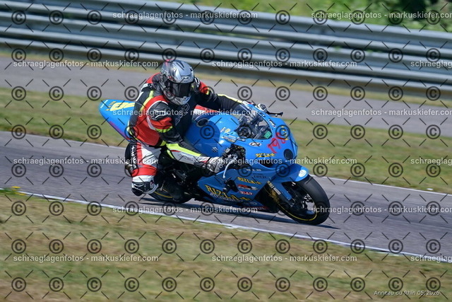 26BT02-0803 | markuskiefer.com - Realisiert mit Pictrs.com