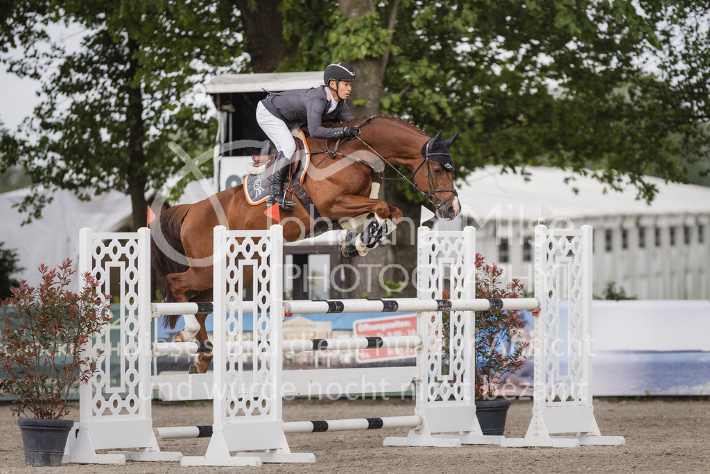 230516_Mühlen_SprPf-M-610 | Deine schönsten Turniermomente als professionelle Fotos! Entdecke hochwertige Pferdesport-Fotografie im Online-Shop. Jetzt Fotos finden & bestellen!