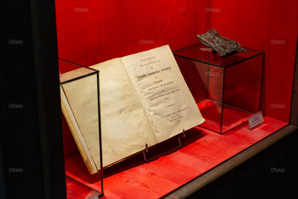 Bergbau-Museum Innen _fatzi_20230908-144330 | Fatzi Bilder-Archiv! 
Die Bilder sind für private Nutzung lizenzfrei. Die kommerzielle Nutzung ist möglich und erwünscht, jedoch bitte ich um vorherige Kontaktaufnahme per E-Mail (info@fatzi.at) oder unter +43 650 7828269 - Realisiert mit Pictrs.com