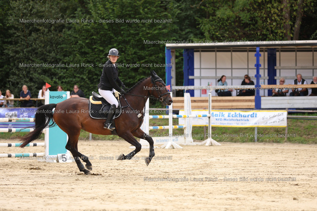 HG9A0521 | laurarinckfotografie - Realisiert mit Pictrs.com