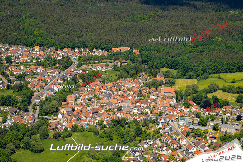 Aktuelles Luftbild von  Wendelstein - Die Luftaufnahme wurde 2022 mittels UL-Flugzeug erstellt ( keine Drohne ) - hochauflösende Kamera-Systeme von  Canon -Beste Qualität - Für grossformatige Ausdrucke geeignet. Die Geschenkidee !