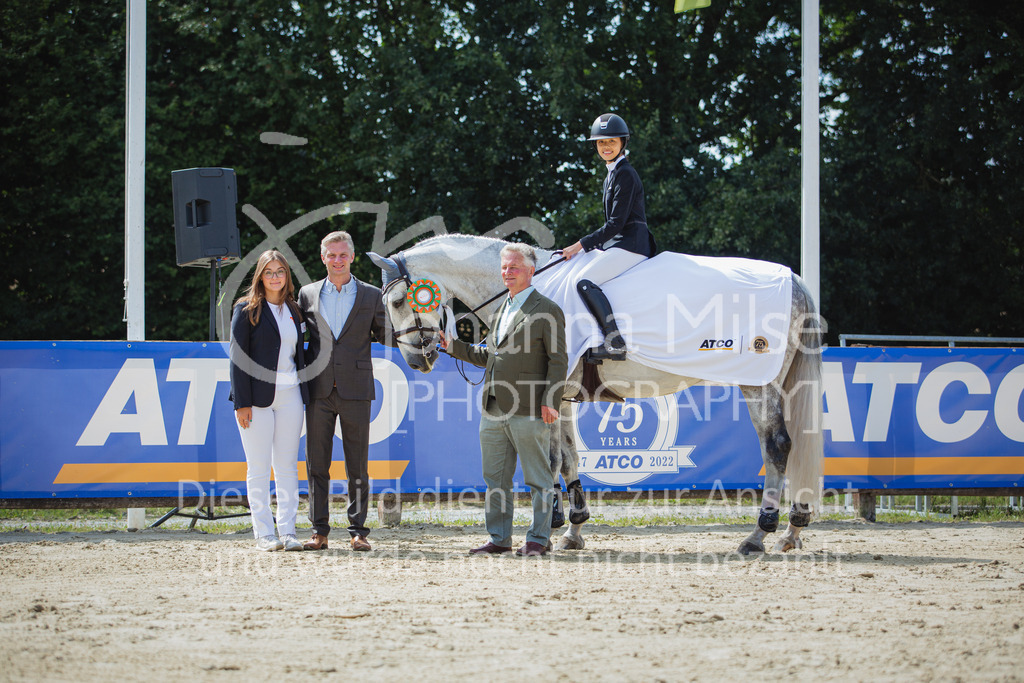 220728_BHO_BT_Stil-L2-457 | Deine schönsten Turniermomente als professionelle Fotos! Entdecke hochwertige Pferdesport-Fotografie im Online-Shop. Jetzt Fotos finden & bestellen!