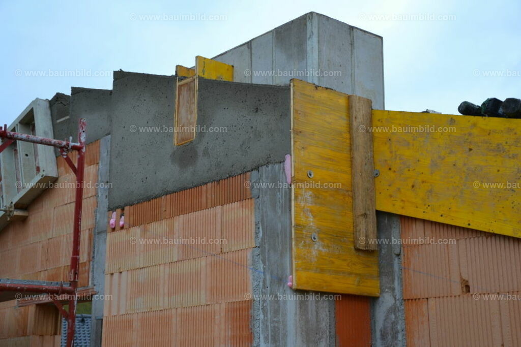 bib-lg04-sonstige-betonarbeiten-0726 | Nach LV-Leistungsgruppen sortierte Detailfotos über den Bau eines Hauses. Alle Hausbau-Bilder direkt vom Urheber und Autor der Website Haus-Selber-Bauen.com