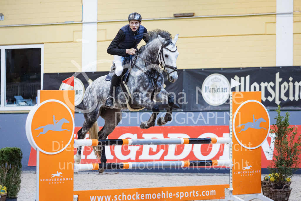 221112_Warstein_L-Spr-202 | Deine schönsten Turniermomente als professionelle Fotos! Entdecke hochwertige Pferdesport-Fotografie im Online-Shop. Jetzt Fotos finden & bestellen!