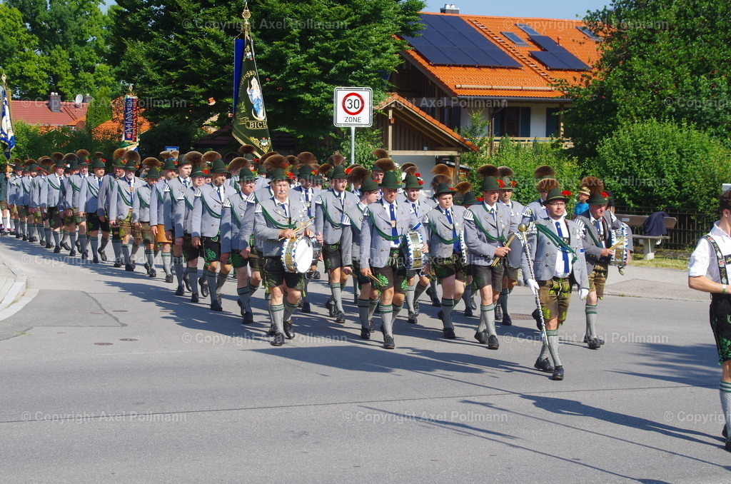 IMGP3125 | fotografiert von Axel PollmannLeonhardi Wallfahrt Benediktbeuern und Murnau, Fronleichnam, Fasching, Landschaft im Loisachtal und Benediktbeuern  - Realisiert mit Pictrs.com