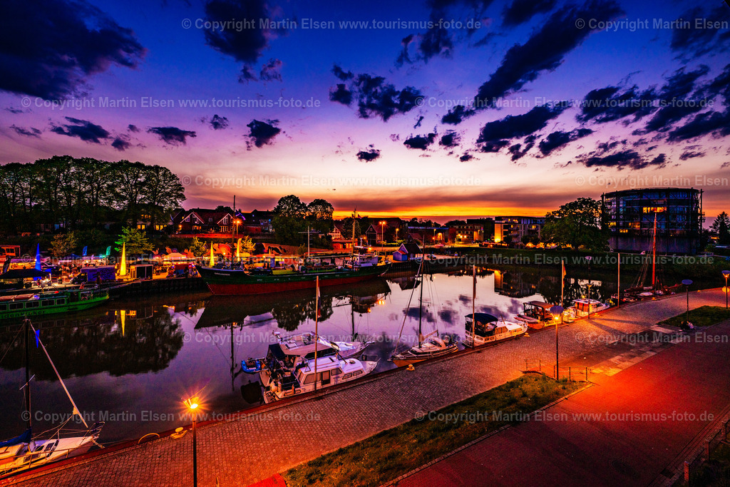 Stade Hafencity_ELS_6095010525 Kopie | Fotos aus den Touristenorten aus Norddeutschland. - Realisiert mit Pictrs.com