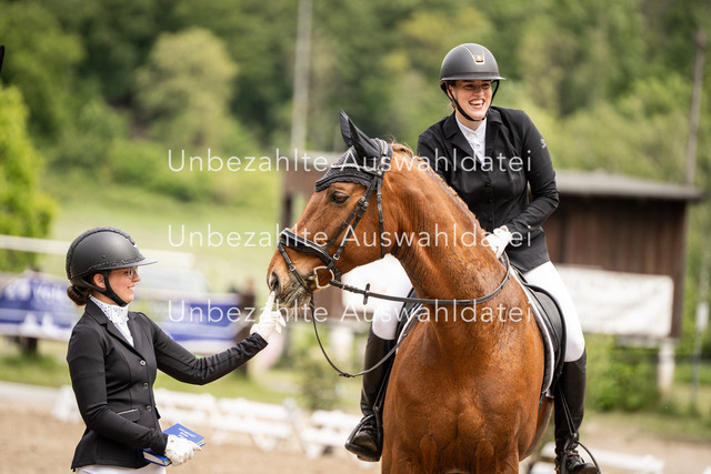 Bad_Meinberg_09756 | saradresslerfotografie - Realisiert mit Pictrs.com