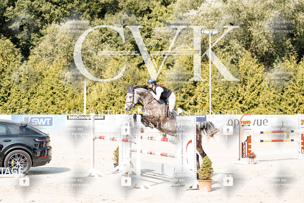 CK902433 | Turnierfotografie Pferdefotografie Trier Rheinland-Pfalz Pferdesport Reitsport Tierfotografie Sportfotografie Pferdevideo Pferdevideografie Equestrianvideography equestrianphotography  - Realisiert mit Pictrs.com
