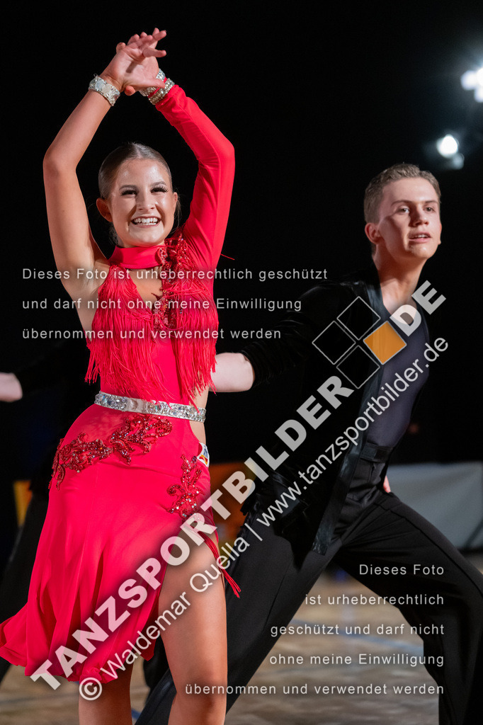 20250504-10783 | Hier finden Sie Tanz Bilder vom Latein und Standard Formationen tanzen. Sportbilder vom Tanzsport. Schöne Fotos und von Weltmeisterschaft, Europameisterschaft, Bundesliga, Regionalliga, Oberliga und Landesliga sowie von GOC Stuttgart, DanceComp, WM Bremen