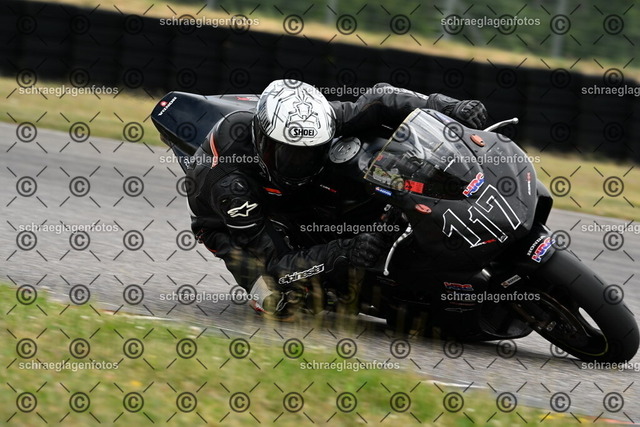 25bt02-0647 | markuskiefer.com - Realisiert mit Pictrs.com