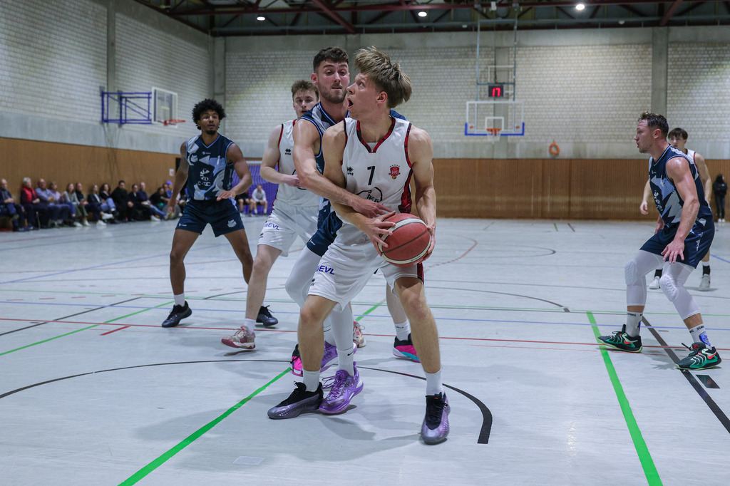 1.Regio BAYER GIANTS vs LippeBaskets Werne-23 | Fotos von Basketballspielen aus dem Raum NRW fotografiert von Gero Mueller-Laschet und Daniel Schaefer - Realisiert mit Pictrs.com