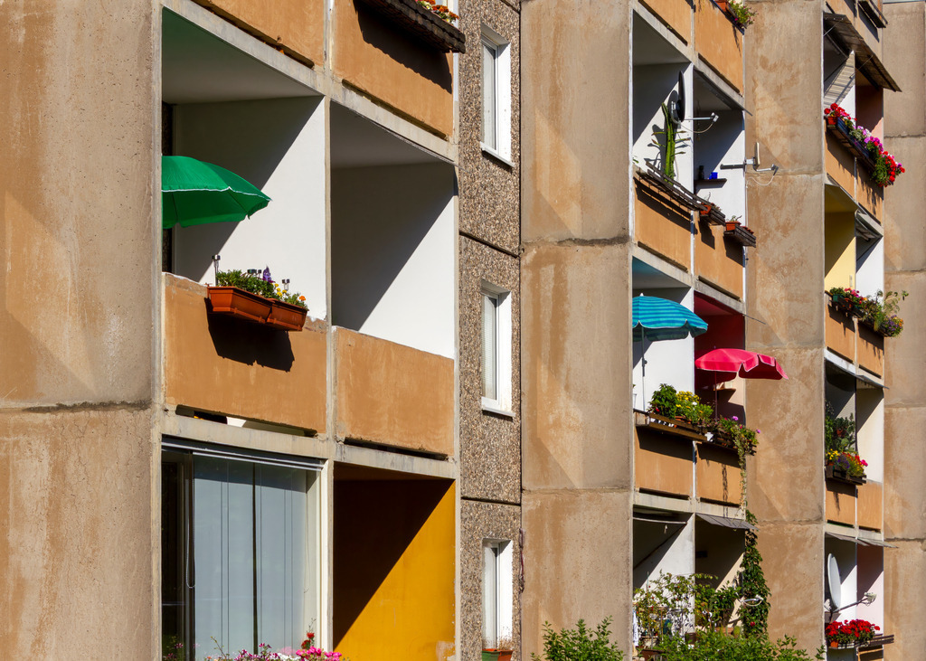 Gera-Lusan | Brüstung WBS70 – Ostmoderne - Realisiert mit Pictrs.com