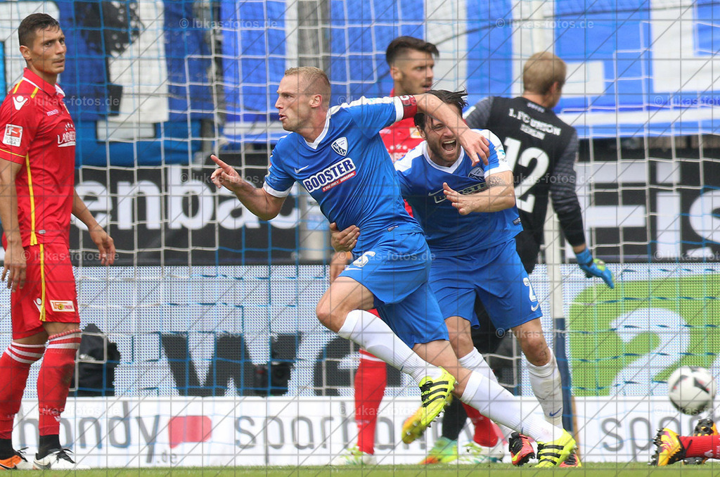 Jubel Felix Bastians Foto lukas-fotos | Luftbilder Castrop-Rauxel und Fotos vom VfL Bochum kaufen im Webshop der Bilder von Jens Lukas: lukas-fotos - Realisiert mit Pictrs.com