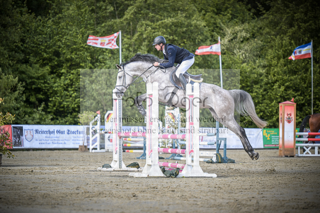 DOS_8274 | Entdecke hochwertige Reitturnierfotos von Foto Oger. Professionell, emotional und authentisch – jetzt Lieblingsmomente im Shop bestellen.Deutschlandweite Turnierfotografie. - Realisiert mit Pictrs.com
