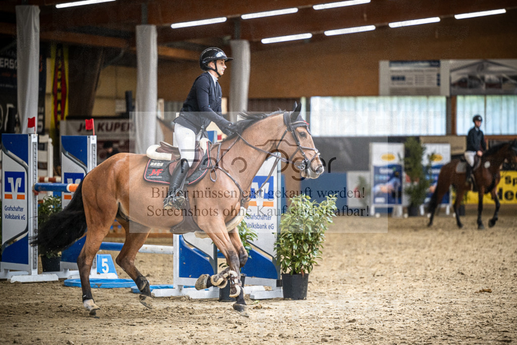 DOS_1905 | Entdecke hochwertige Reitturnierfotos von Foto Oger. Professionell, emotional und authentisch – jetzt Lieblingsmomente im Shop bestellen.Deutschlandweite Turnierfotografie. - Realisiert mit Pictrs.com