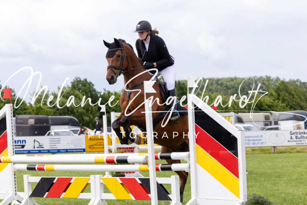 7I8A8594 | melanie-engelhardt-photography - Realisiert mit Pictrs.com