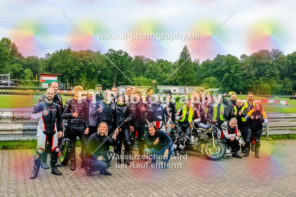 VBK-7382 | Hier findet Ihr Bilder von Touristenfahrten auf der Nürburgring Nordschleife oder von anderen Veranstaltungen die ich besucht habe. Viel Spass beim Durch Schauen 