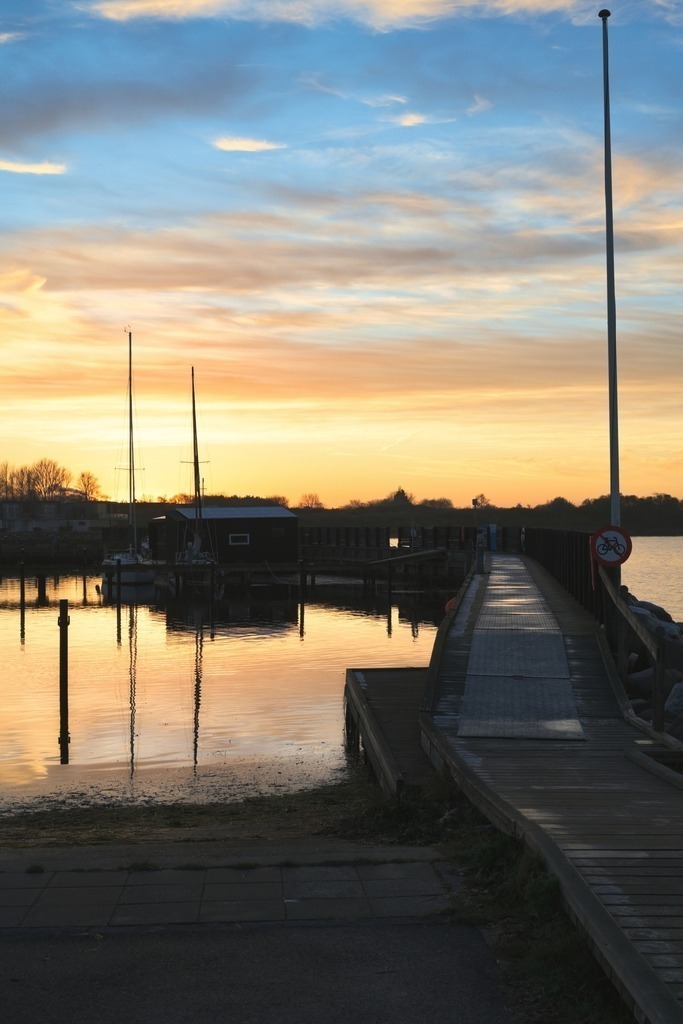 Z73_7790 | Freier Fotograf aus Itzehoe. Kontakt via instagram.com/f0t0kunst/ - Realisiert mit Pictrs.com