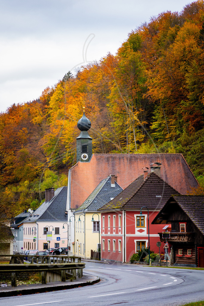 Sankt Anton an der Jessnitz im Herbstkleid | Ihre Fotografin im Lungau, ihre Fotografin im Mostviertel, Wandbilder Onlineshop, Imagefotos für Ihr Unternehmen,  - Realisiert mit Pictrs.com