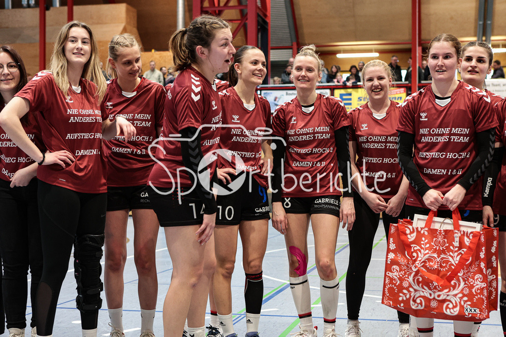 Kissinger SC - TSV Aichach | Professionelle Sportfotos aus den Bereichen Fußball, Eishockey, Handball und vieles mehr. Ob Sieg oder Niederlage