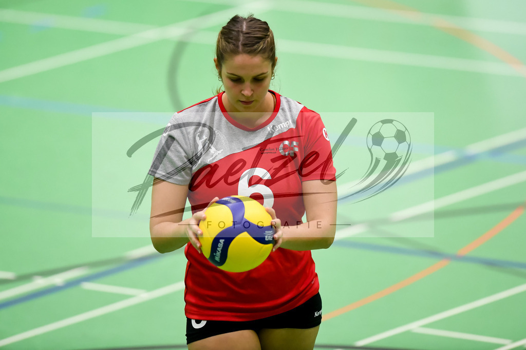 VCOBWA20211106_113 | Volleyball, Frauen:   bei dem Spiel der 3. Liga West zwischen VC Osnabrueck und SV BW Aasee in der Schlosswallhalle am 06.11.2021 in Osnabrueck, Deutschland. - Realisiert mit Pictrs.com