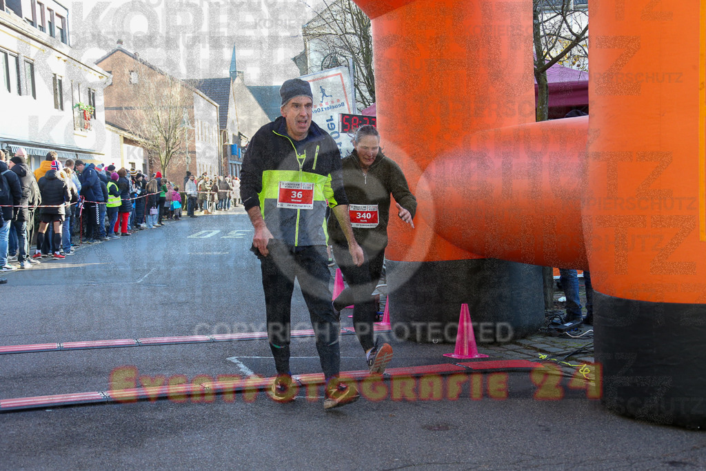241201_1234_EX1_2752 | Sportfotografie im Rhein-Sieg Kreis, Köln, Bonn, NRW, Rheinland Pfalz, Hessen, etc. Unser Tätigkeitsfeld umfasst den Laufsport vom Volkslauf über den Marathon, Duathlon, Triathon bis zum Ultralauf wie Kölnpfad Ultra oder Schindertrail.