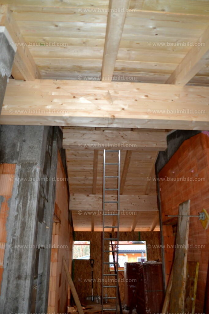 bib-lg09-holzbau-0173 | Nach LV-Leistungsgruppen sortierte Detailfotos über den Bau eines Hauses. Alle Hausbau-Bilder direkt vom Urheber und Autor der Website Haus-Selber-Bauen.com