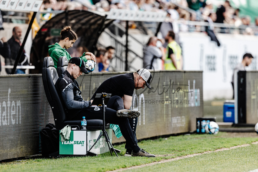 3. Liga, Saison 2023/24, 32. Spieltag: SC Preußen Münster - Jahn Regensburg | Münster, 06.04.2024: 3. Liga, 32. Spieltag, SC Preußen Münster gegen Jahn Regensburg im LVM-Preußenstadion in Münster. Foto: sportfotografie.ms | Markus Paletta - Realisiert mit Pictrs.com