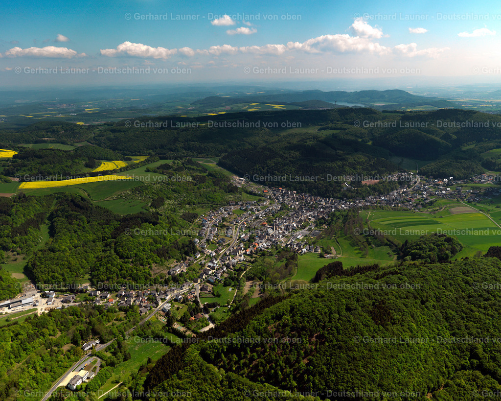 3117329 | Blick über die Eifel vonRieden bis zum Laacher See