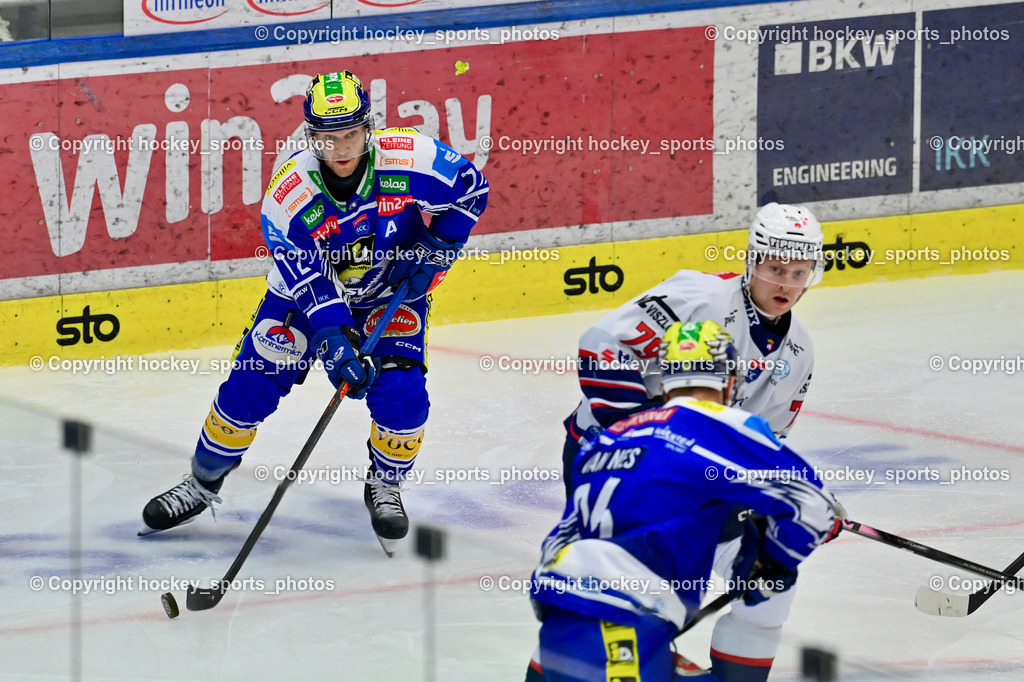 EC IDM Wärmepumpen VSV vs. Hydro Fehervar | #72 John Hughes EC VSV, #79 Ol Einar Engeland Andersen Hydro Fehervar, EC IDM Wärmepumpen VSV vs. Hydro Fehervar, EC IDM WÄRMEPUMPEN VSV vs. Hydro Fehervar AV19 am 05.10.2025 in Villach (Stadthalle Villach), Austria, (Photo by Bernd Stefan)
