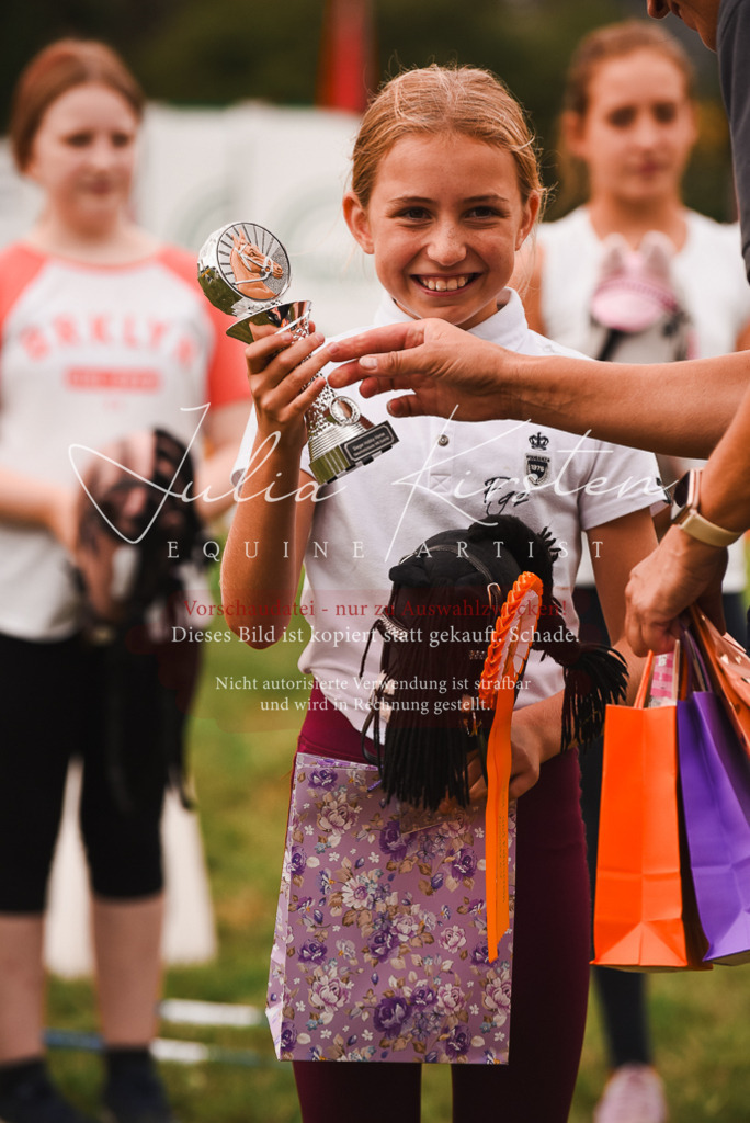 DSC_4468 | Pferde- und Turnierfotografie in Westsachsen. Pferdeportraits, Auftragszeichnungen und intuitive Kunst.